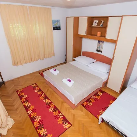 Apartman Cici Apartment *